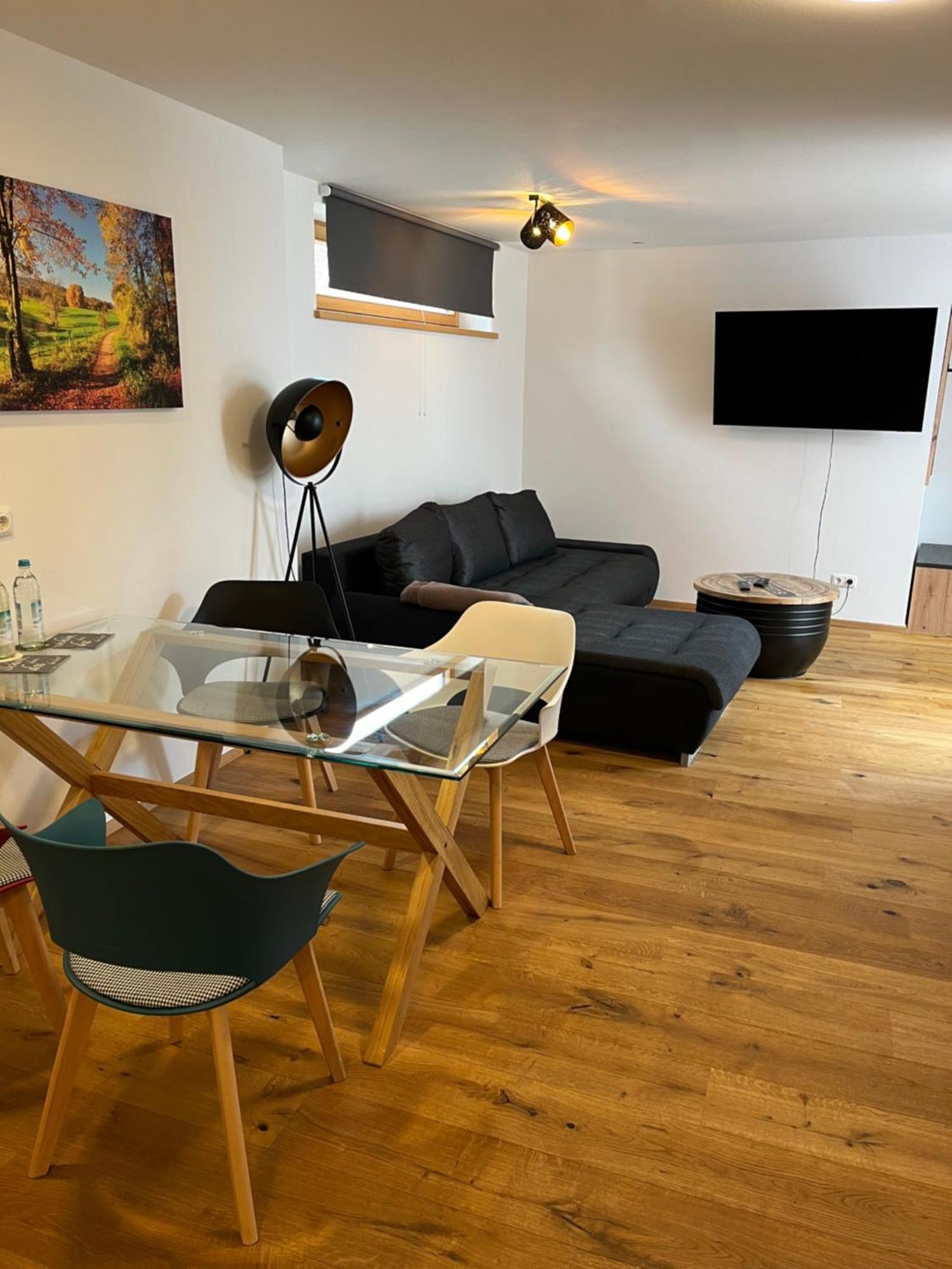 Ferienwohnung Tittmoning Zwischen Salzburg, Burghausen Und Oesterreich Eksteriør bilde